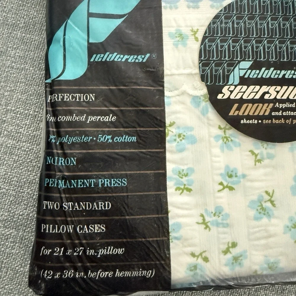 Vintage NIP FIELDCREST  Polycotton Seersucker Standard Pillowcases 21x27 USA‎